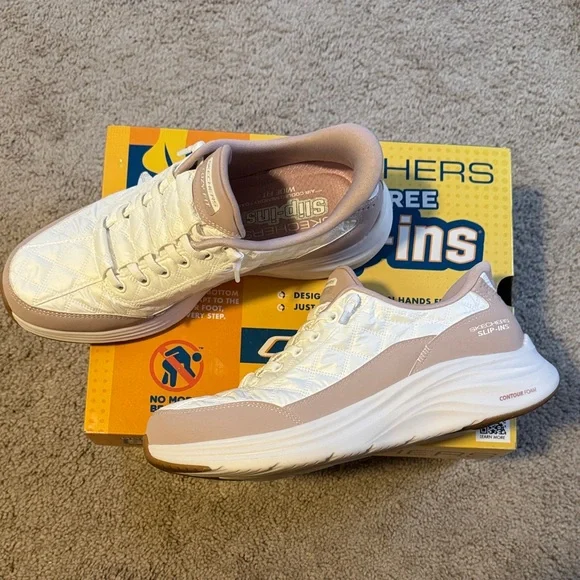 Skechers Women's Slip-Ons in Lavender and White - Picture 3 of 8